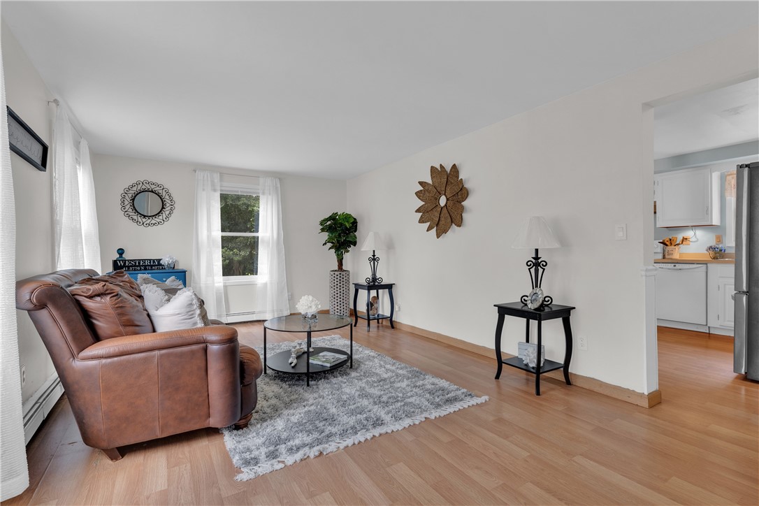 23 Colonial Drive Westerly, RI 02891 - Photo 4 of 40