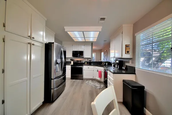 $799,999 | 1002 Pinehurst Court, Concord, CA 94521