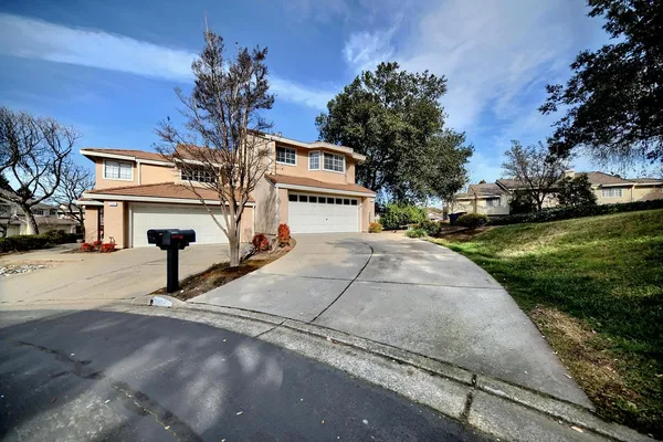 $799,999 | 1002 Pinehurst Court, Concord, CA 94521