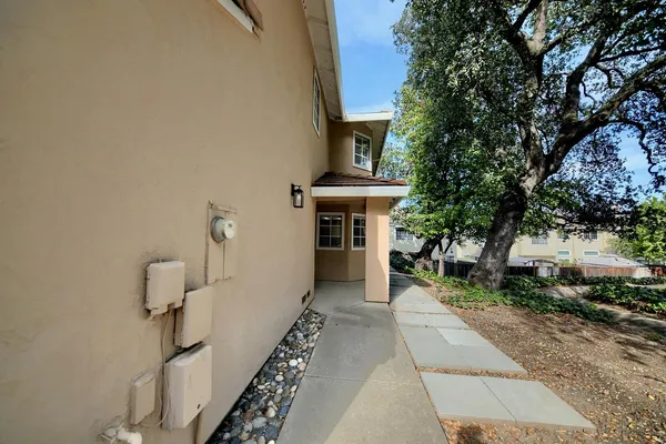 $799,999 | 1002 Pinehurst Court, Concord, CA 94521