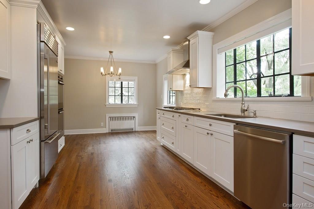 11 Eton Road Scarsdale, NY 10583 - Photo 6 of 14