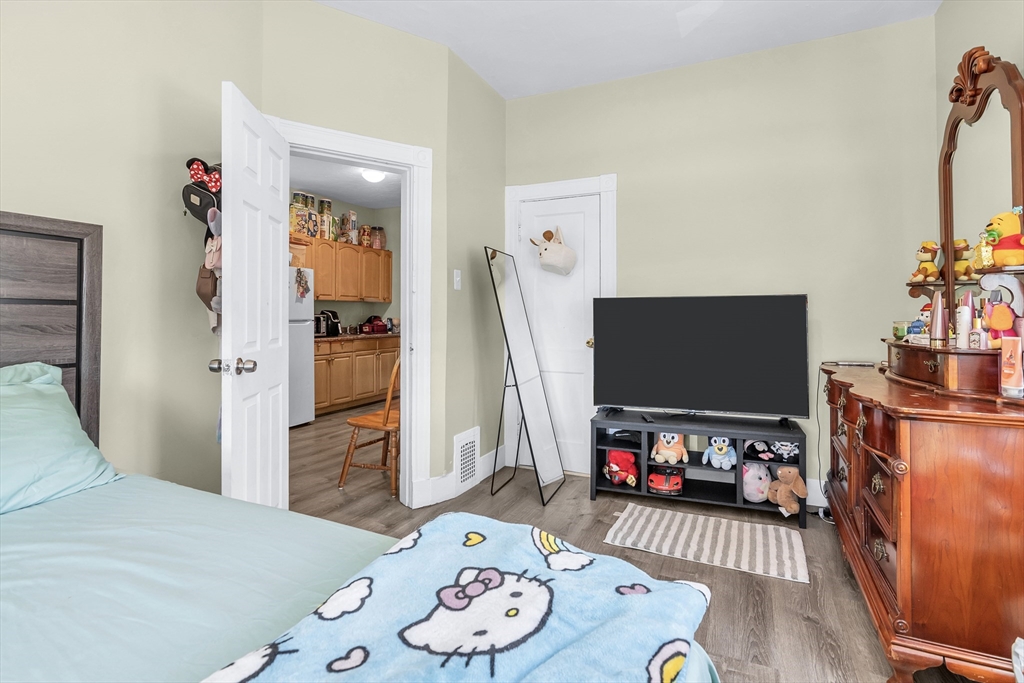 180 Chestnut Street Chelsea, MA 02150 - Photo 32 of 36