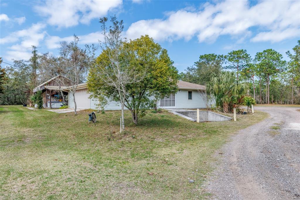 8279 Sunshine Grove Road Brooksville, FL 34613 - Photo 21 of 25