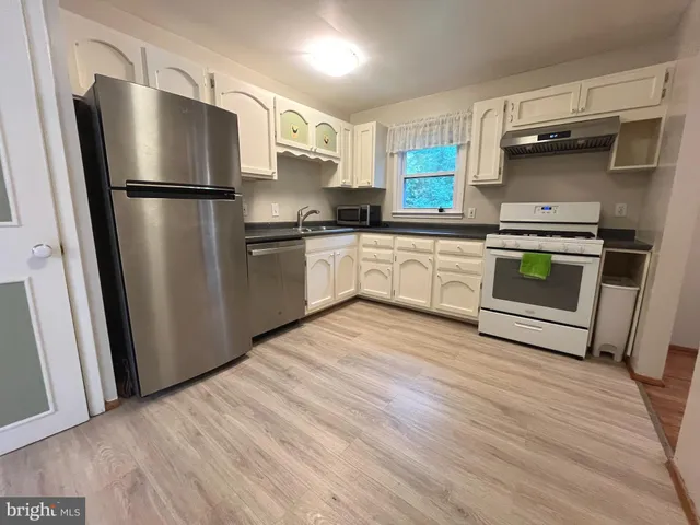 $3,400 | 14915 Daytona Court, Woodbridge, VA 22193