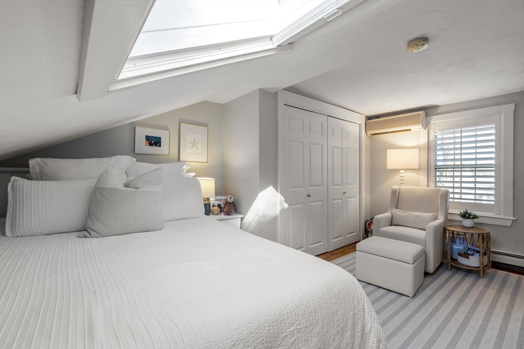 968 Chestnut Street, Unit 968 Newton, MA 02464 - Photo 14 of 25