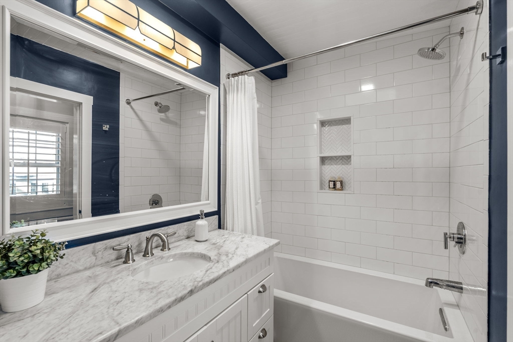 968 Chestnut Street, Unit 968 Newton, MA 02464 - Photo 18 of 25