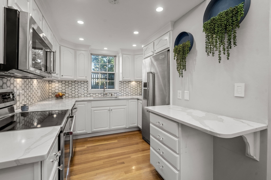 968 Chestnut Street, Unit 968 Newton, MA 02464 - Photo 7 of 25