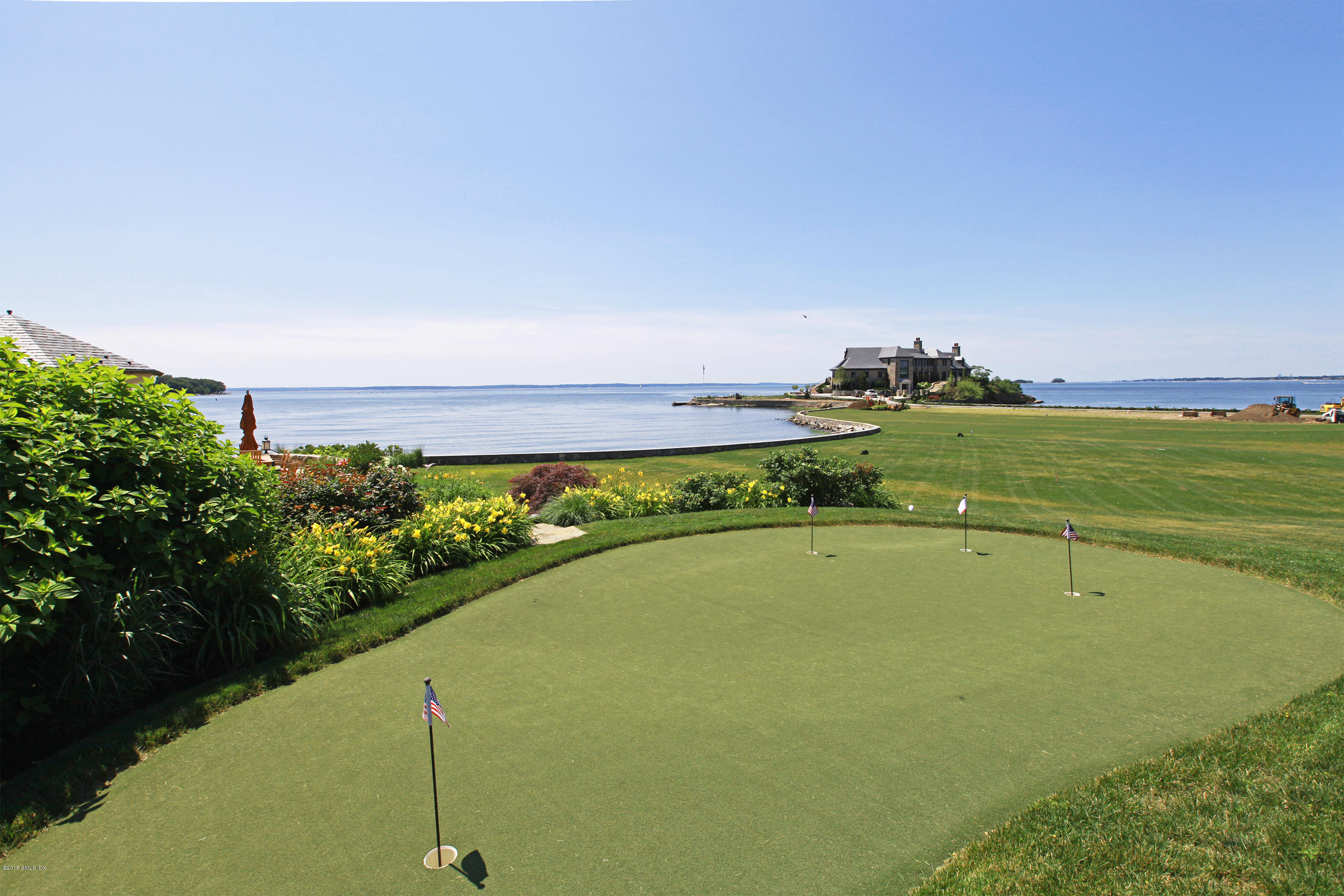 10 Pilot Rock Lane Riverside, CT 06878 - Photo 14 of 17 Putting green