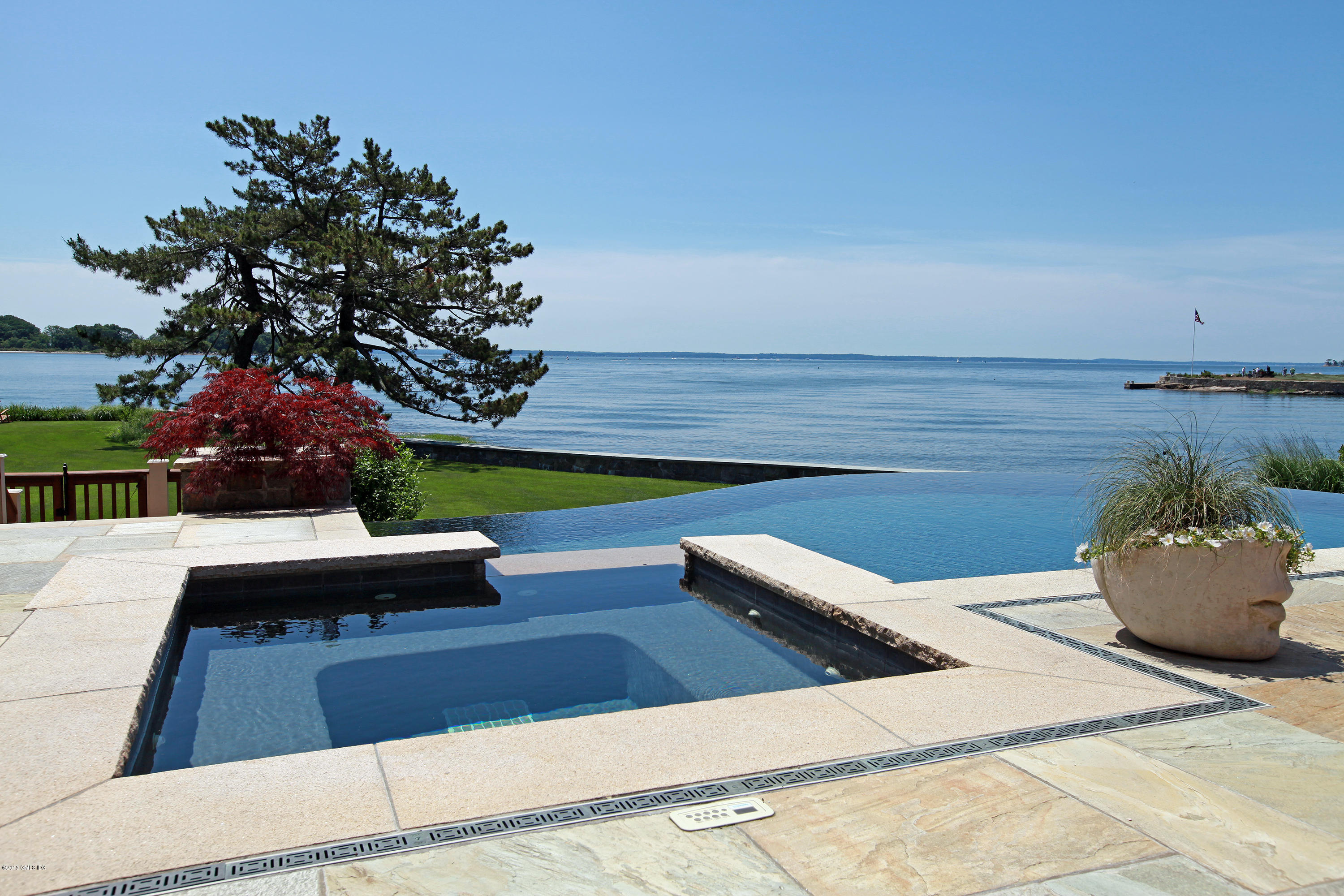 10 Pilot Rock Lane Riverside, CT 06878 - Photo 3 of 17 Spa and pool