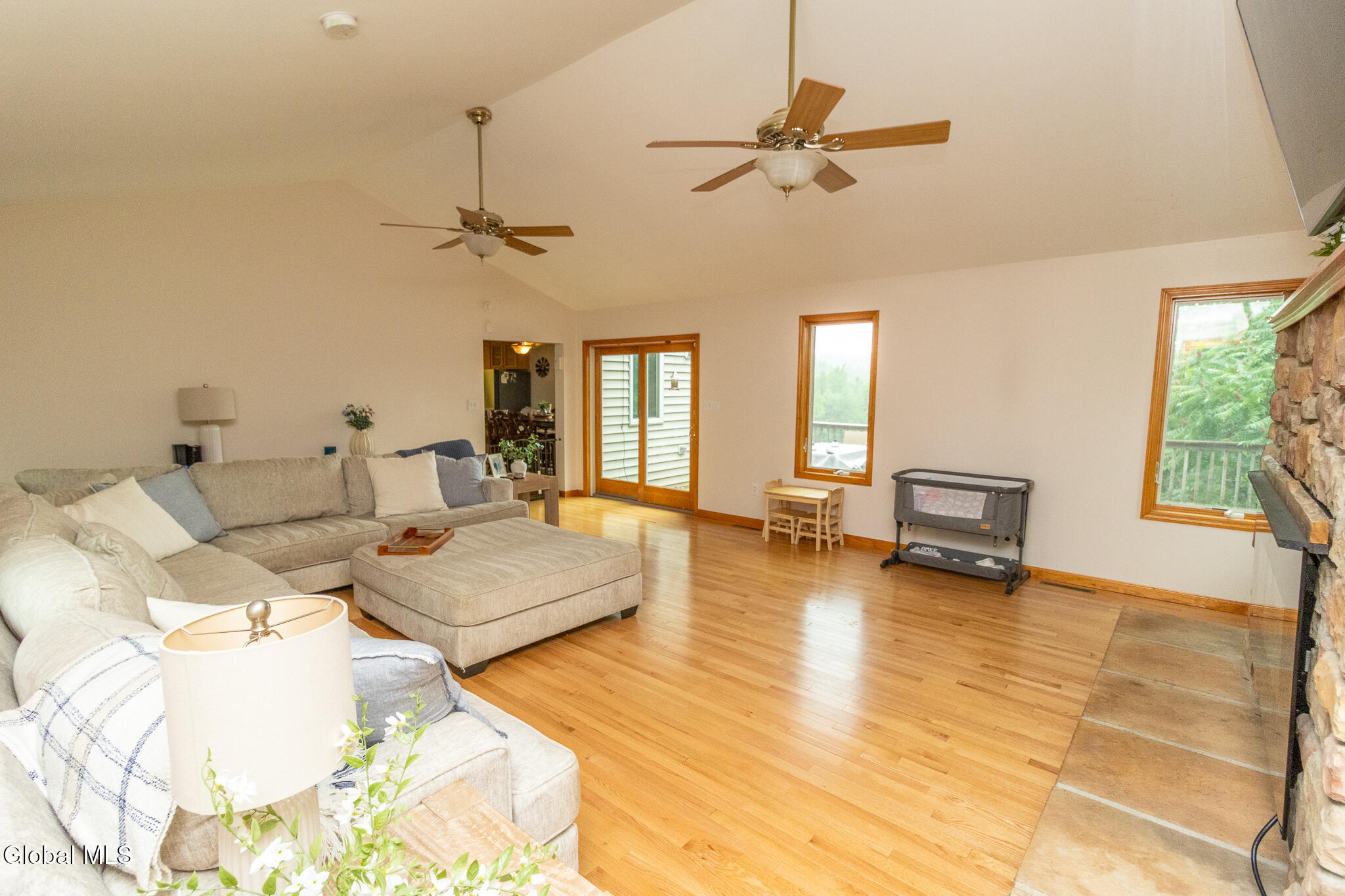 422 Sacandaga Road Perth, NY 12095 - Photo 7 of 80 422 Sacandaga Rd-13