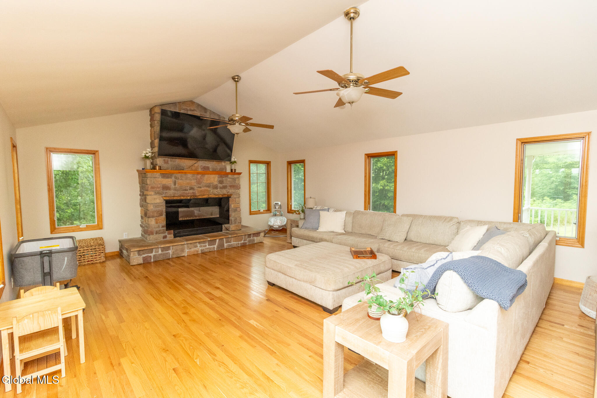 422 Sacandaga Road Perth, NY 12095 - Photo 9 of 80 422 Sacandaga Rd-11