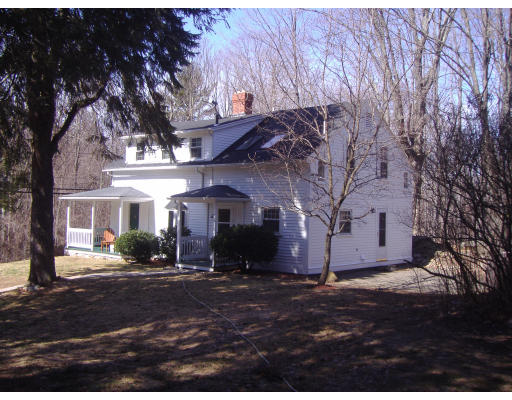 136 Middle Road Southborough, MA 01772 - Photo 2 of 18 Gallery Image 2