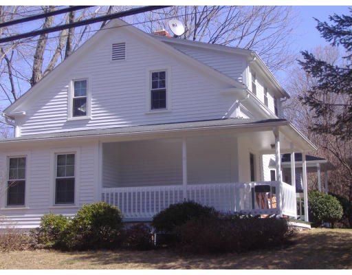 136 Middle Road Southborough, MA 01772 - Photo 3 of 18 Gallery Image 3