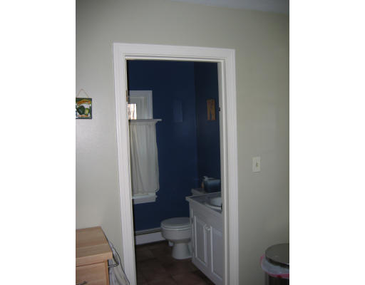 136 Middle Road Southborough, MA 01772 - Photo 8 of 18 Gallery Image 8