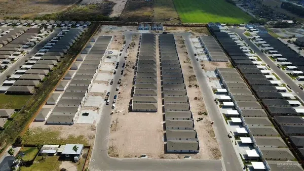 $1,200 | 2604 West Harrison Avenue, Unit 2, Alton, TX 78573