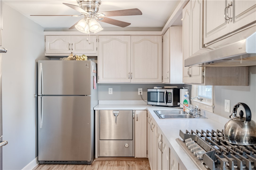 1785 West Shore Road Warwick, RI 02889 - Photo 15 of 43