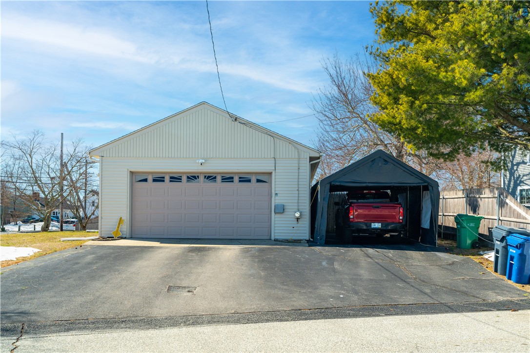 1785 West Shore Road Warwick, RI 02889 - Photo 5 of 43