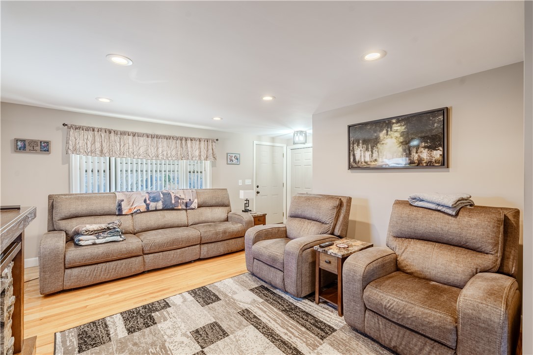 1785 West Shore Road Warwick, RI 02889 - Photo 8 of 43