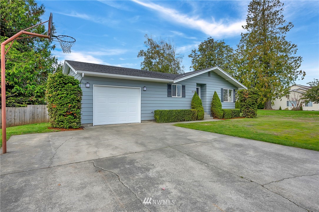 8535 Vinup Road Lynden, WA 98264 - Photo 2 of 22 Gallery Image 2