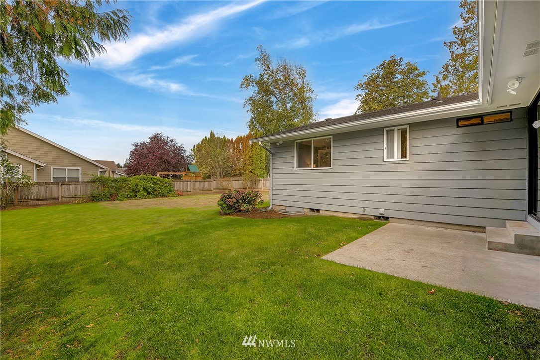 8535 Vinup Road Lynden, WA 98264 - Photo 3 of 22 Gallery Image 3