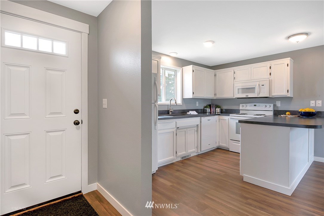 8535 Vinup Road Lynden, WA 98264 - Photo 5 of 22 Gallery Image 5
