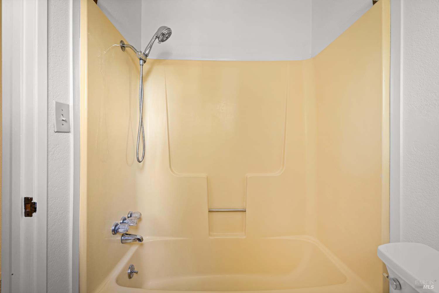 611 Hendley Street Santa Rosa, CA 95404 - Photo 52 of 54