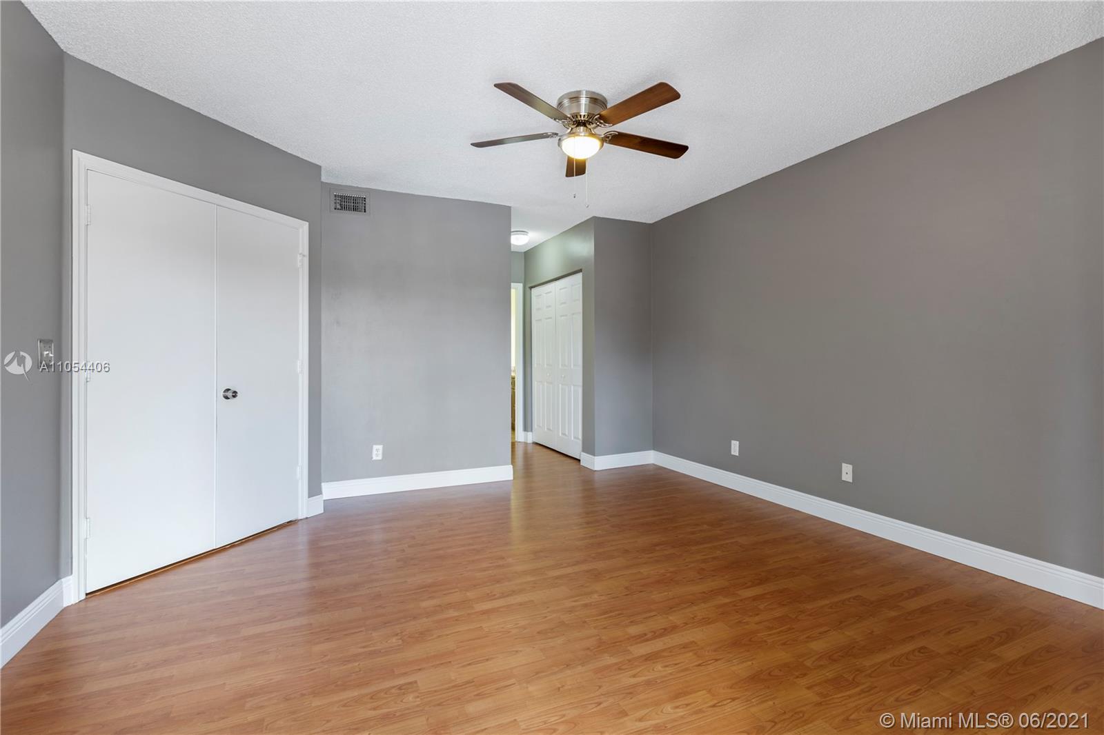 Vizcaya Miramar, FL 33027 - Photo 18 of 40