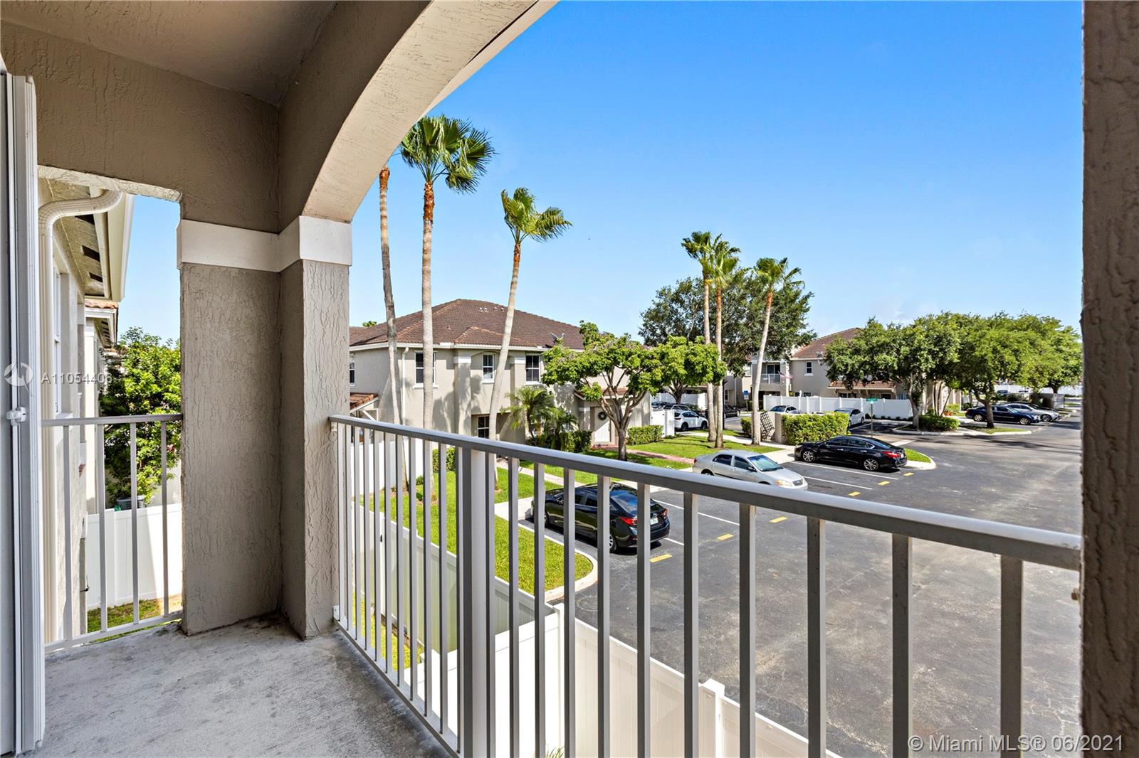 Vizcaya Miramar, FL 33027 - Photo 20 of 40