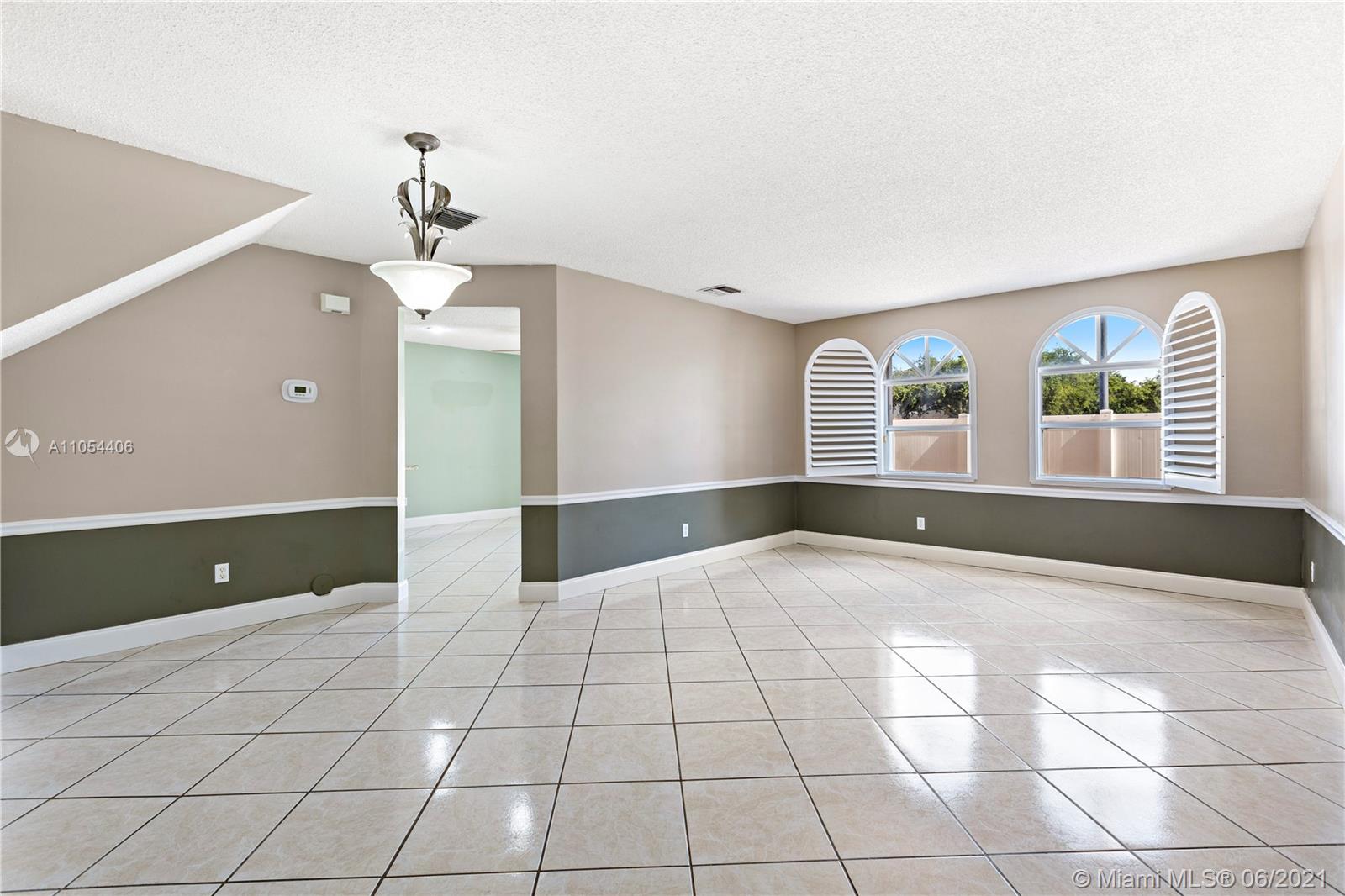 Vizcaya Miramar, FL 33027 - Photo 3 of 40