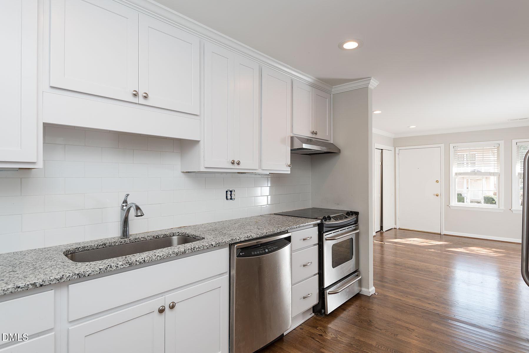 100 West Roanoke Park Drive Raleigh, NC 27608 - Photo 5 of 40 3b