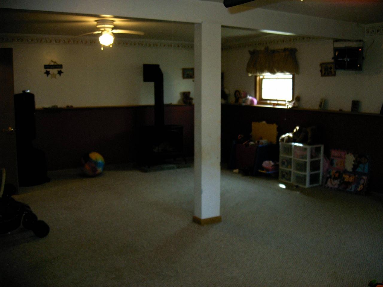 30 Timber Hill Road Henryville, PA 18332 - Photo 8 of 8 Den