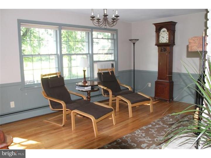 608 Halteman Road Souderton, PA 18964 - Photo 2 of 17 Family Room
