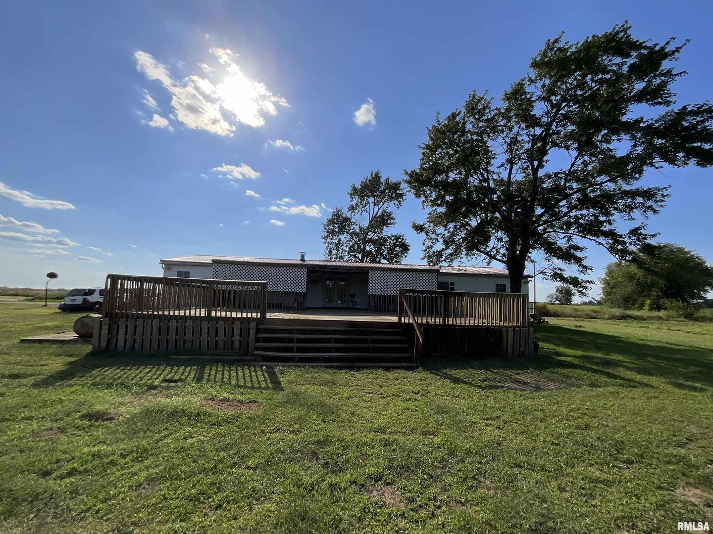 7106 Krutsinger Road Kinmundy, IL 62854 - Photo 2 of 27