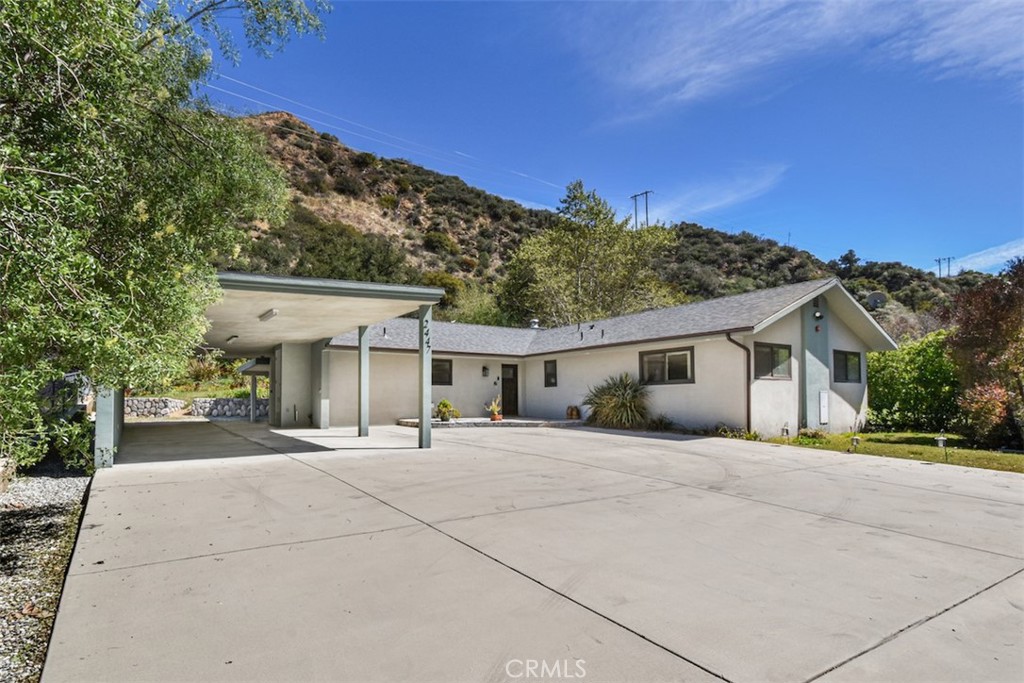 2447 Stonyvale Road Tujunga, CA 91042 - Photo 6 of 52 Abundance of parking.. Cars, boat, RV.