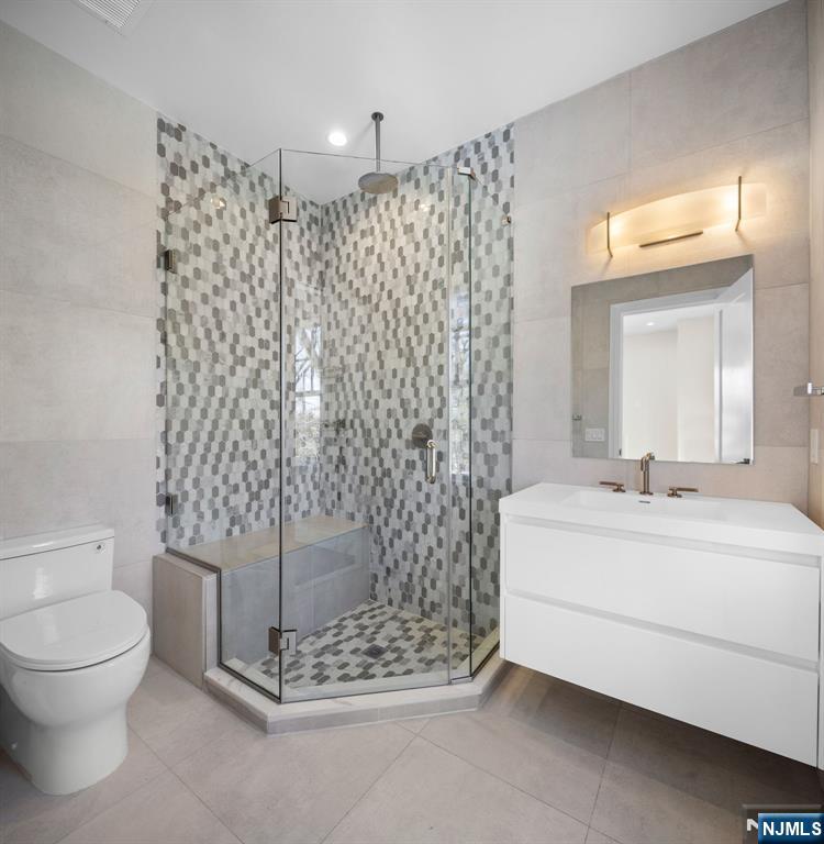 396 Knollwood Road Ridgewood, NJ 07450 - Photo 35 of 50