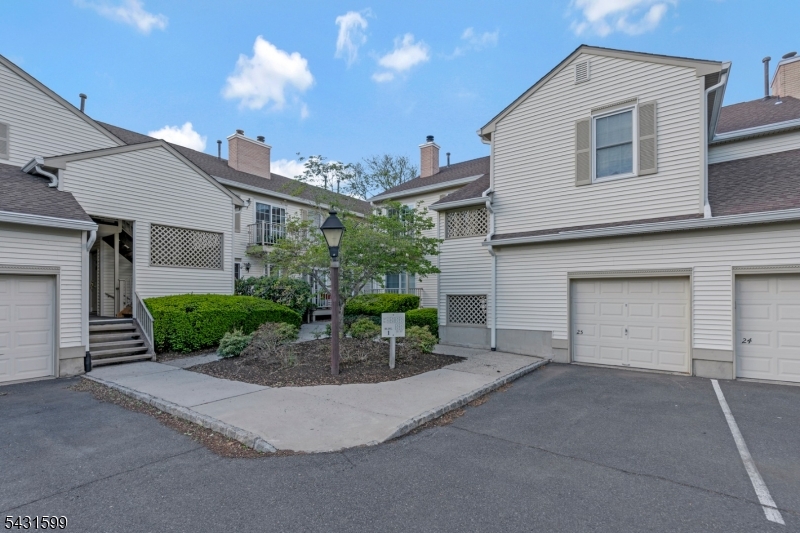 24 Spring Valley Boulevard Bernards, NJ 07920 - Photo 2 of 25