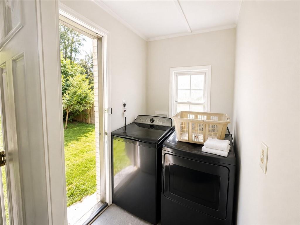 2494 Baker Road Northwest Atlanta, GA 30318 - Photo 10 of 11 Gallery Image 10