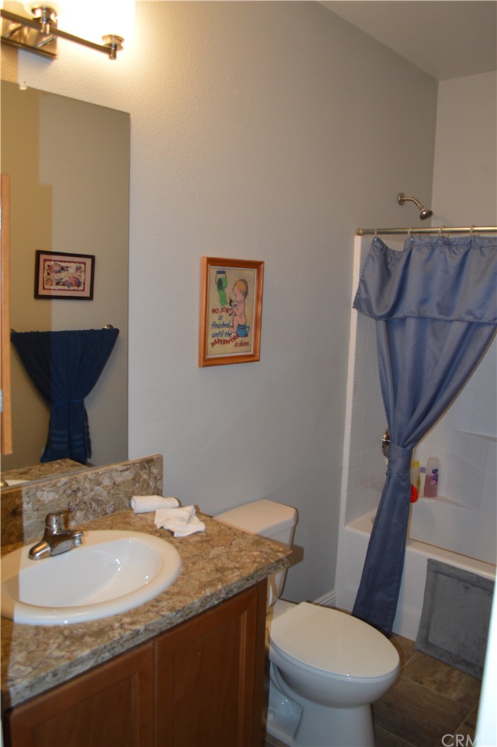 39423 Grassy Road Temecula, CA 92592 - Photo 20 of 39 2nd bathroom