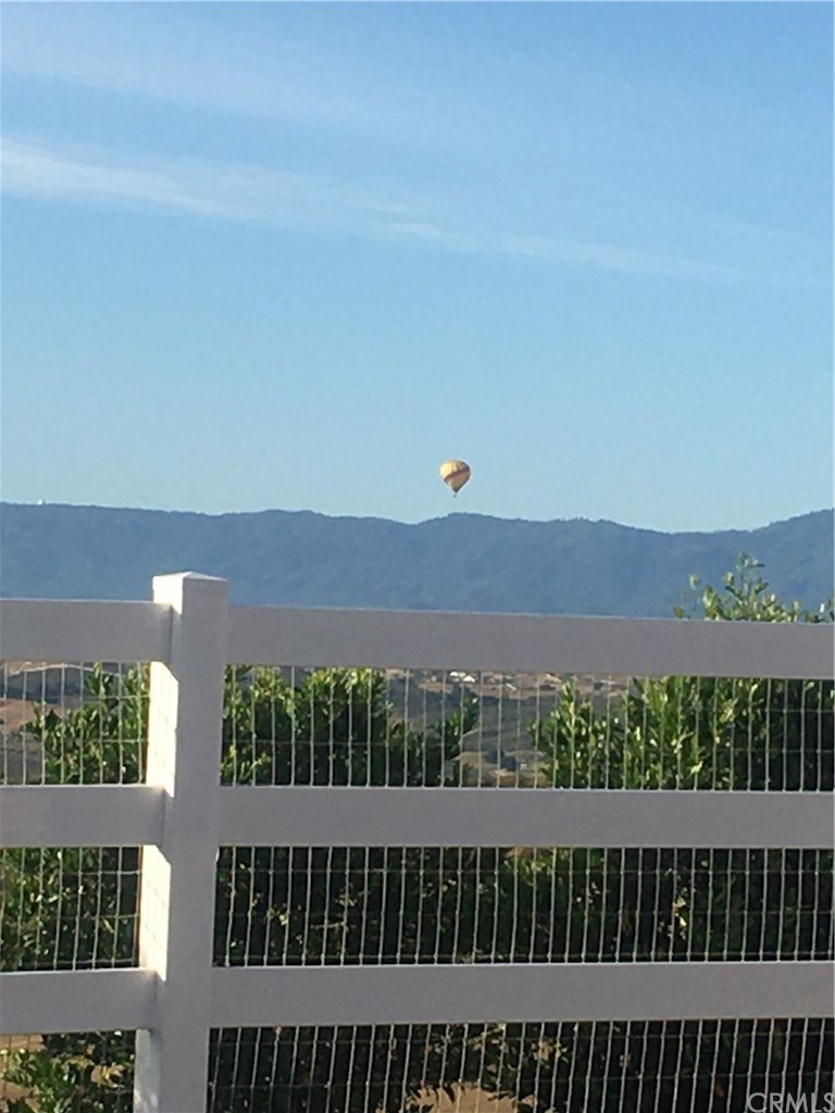 39423 Grassy Road Temecula, CA 92592 - Photo 30 of 39 Beautiful views of hot air balloons!
