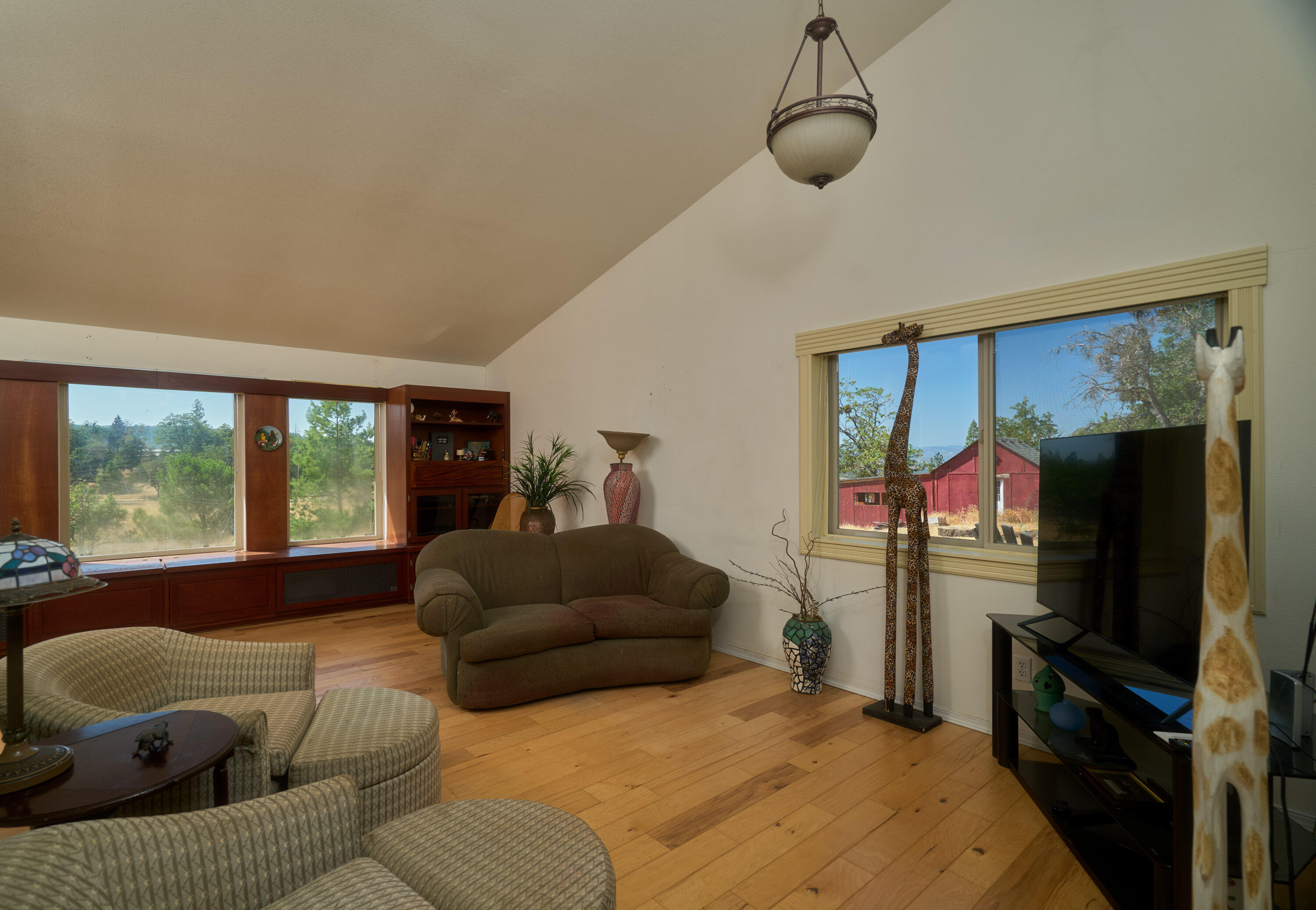 7505 Torrey Pines Terrace Eagle Point, OR 97524 - Photo 6 of 47 7505 Torrey Pines Terrace-04