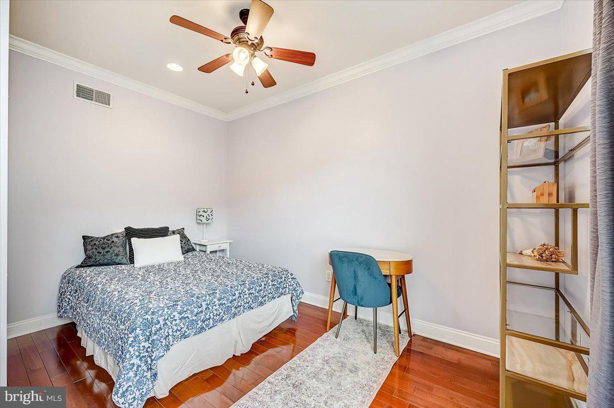 2108 Carpenter Street Philadelphia, PA 19146 - Photo 15 of 38 2nd Floor (Additional Bedroom)