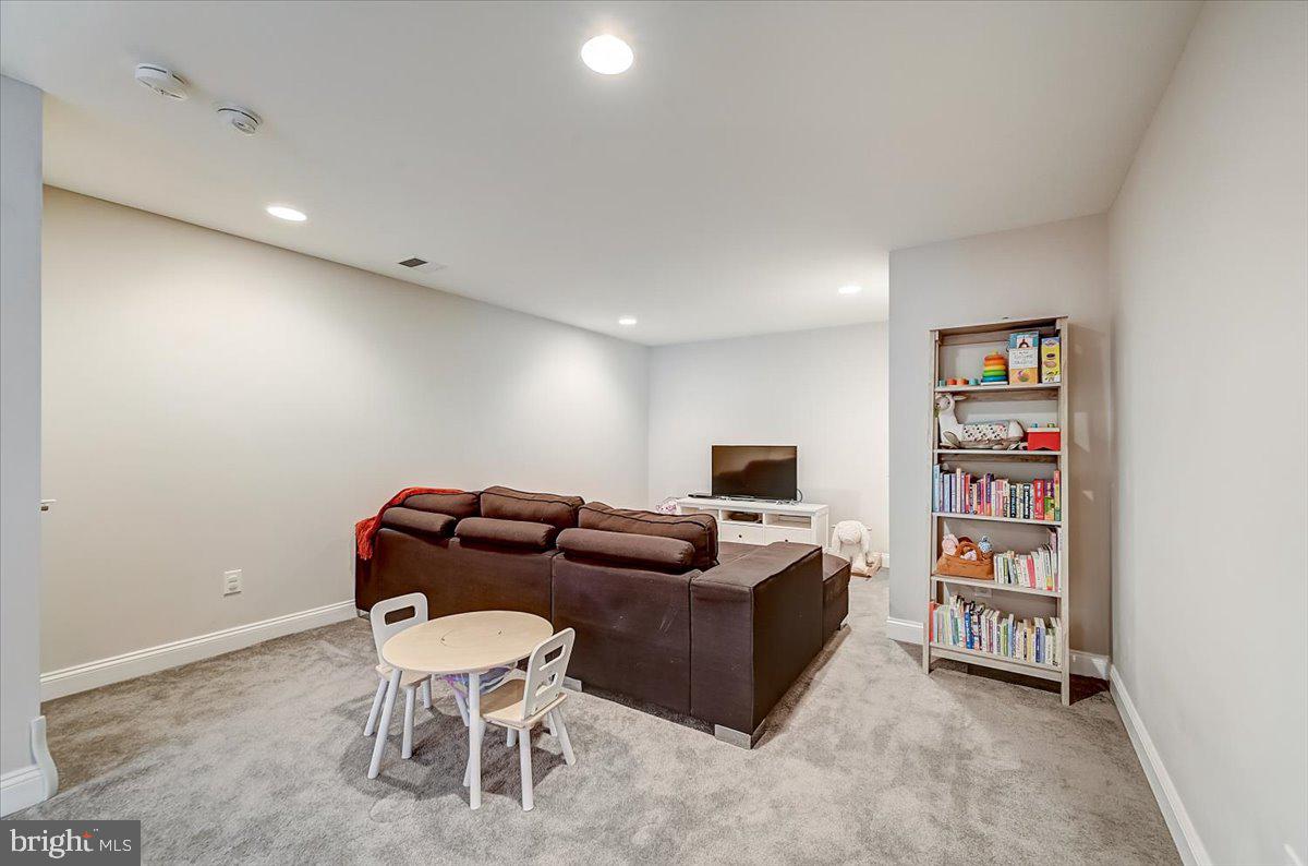 2108 Carpenter Street Philadelphia, PA 19146 - Photo 29 of 38 Finished basement