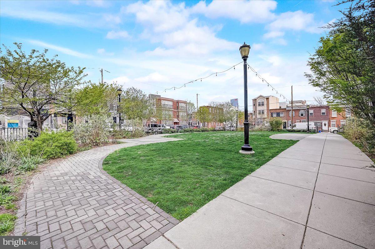 2108 Carpenter Street Philadelphia, PA 19146 - Photo 38 of 38 Steps from Park