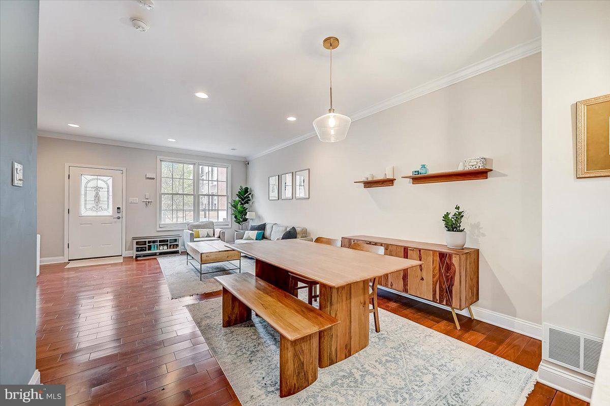 2108 Carpenter Street Philadelphia, PA 19146 - Photo 7 of 38 Dining Room