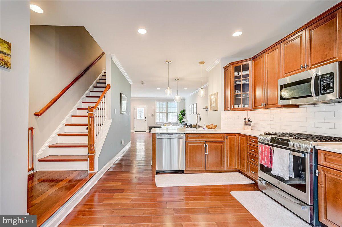 2108 Carpenter Street Philadelphia, PA 19146 - Photo 10 of 38 Kitchen