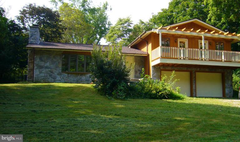 1688 Keyes Ferry Road Charles Town, WV 25414 - Photo 1 of 18 Exterior (Front)