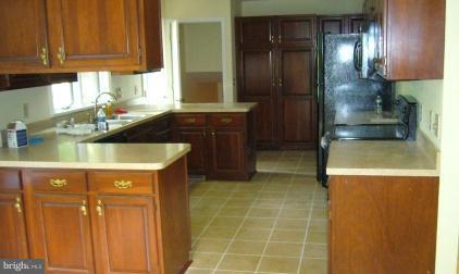 1688 Keyes Ferry Road Charles Town, WV 25414 - Photo 16 of 18 Interior (General)