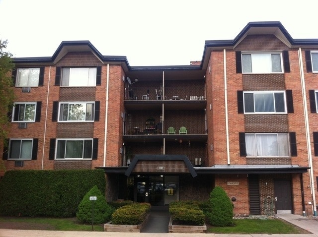 1127 South Old Wilke Road, Unit 406 Rolling Meadows, IL 60005 - Photo 1 of 5
