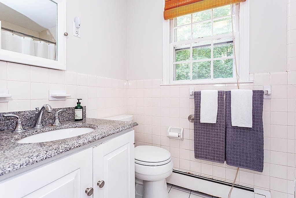 35 Grayson Road Winchester, MA 01890 - Photo 17 of 22 Gallery Image 17
