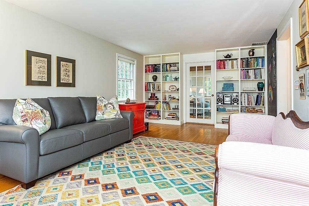 35 Grayson Road Winchester, MA 01890 - Photo 8 of 22 Gallery Image 8